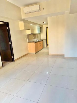 Unfurnished 1BR Unit 44sqm at One Eastwood Pet Friendly