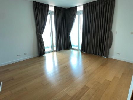 Unfurnished 2 Bedroom Unit at Park Terraces for Rent