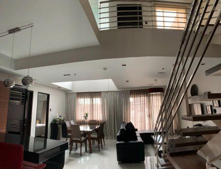Fully Furnished 2 Bedrooms Condo at Vimana Verde Residences