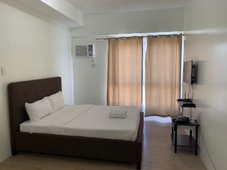 Affordable Semi Furnished Unit for Rent in Vinia Residences