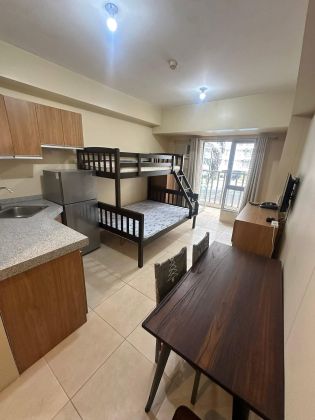 For Rent Studio Unit with Balcony Makati City