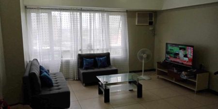 2 Bedroom Furnished For Rent in The Columns at Legaspi Village