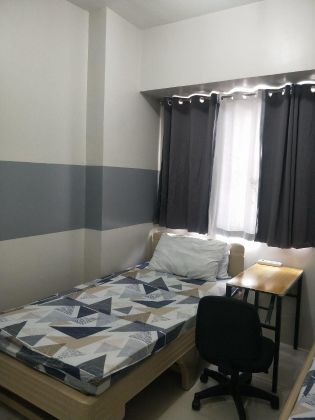 Fully Furnished Well Maintained Studio Unit