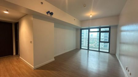Unfurnished 2 Bedroom with Parking in Solstice Towers Circuit Mak