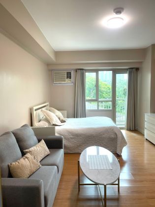 Fully Furnished Studio Unit at the Grove by Rockwell Pasig