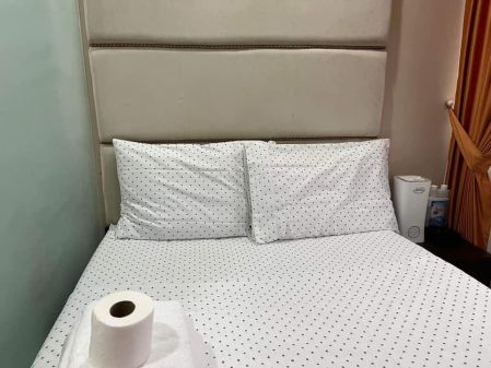 Fully Furnished 1 Bedroom Unit at Ridgewood Towers Taguig