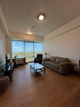 Fully Furnished 1 Bedroom Unit at Bellagio Towers for Rent