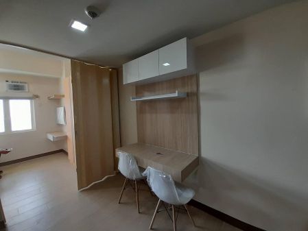 Fully Furnished Studio Type within Makati City Accessible