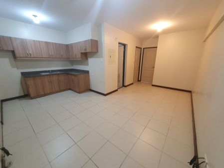 Unfurnished 2 Bedroom Unit at Ivory Wood Residences for Rent