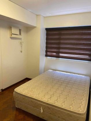 Presentable 2BR Fully Furnished Unit at the Columns Ayala