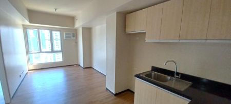 Brand New Spacious 1 Bedroom Semi Furnished for Lease