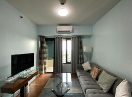 Fully Furnished 1 Bedroom Unit in One Rockwell East Tower