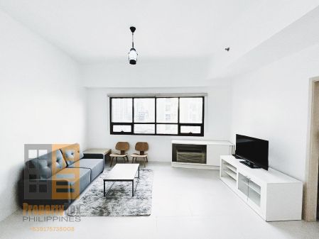 Bi level L Penthouse 2BR   for Rent at Icon Residences
