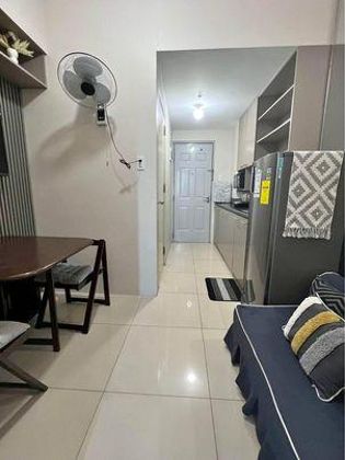 Fully Furnished 1 Bedroom for Rent in Berkeley Residences QC