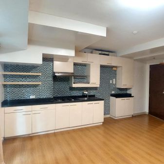 Gateway Garden Heights 2BR 54sqm Semi Furnished P30K