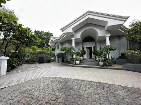 5 Bedroom House for Lease in North Forbes Park Makati