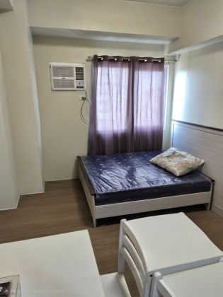 Studio Unit at Hawthorne Heights Katipunan Avenue near Up