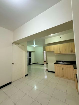 Unfurnished 3 Bedroom Unit at Sheridan Towers for Rent