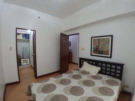 Fully Furnished 1 Bedroom Unit in Malayan Plaza