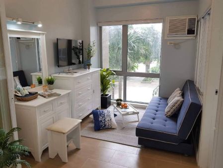Elegant 1BR Unit in East Bay Residences from Rockwell Sucat