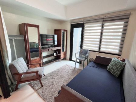 Fully Furnished 1 Bedroom Unit in Icon Plaza BGC