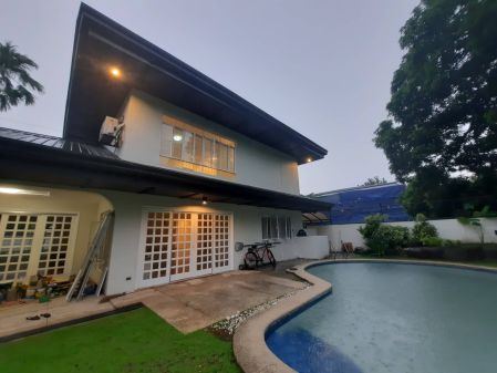  4 Bedroom House for Rent in Ayala Alabang Village Muntinlupa