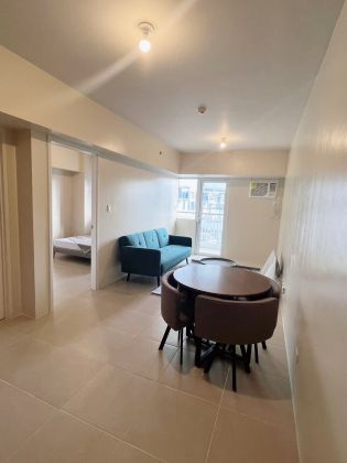 Fully Furnished 1 Bedroom with Balcony at Avida Towers Turf BGC