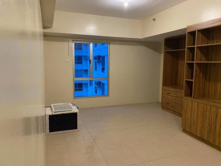 Studio Semi Furnished For Rent in Avida Towers Vita Tower 2