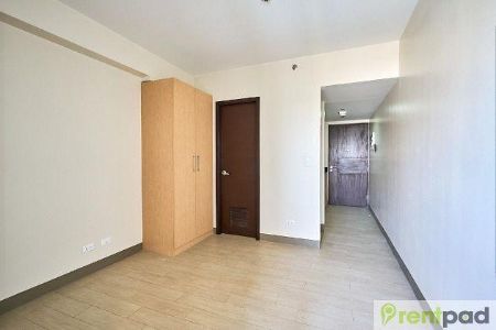 Semi Furnished Studio Unit at Bryant Parklane for Rent