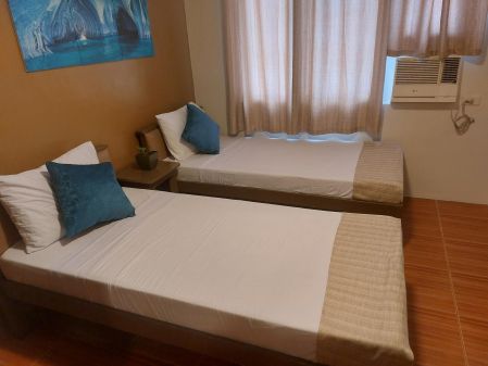 Simple and Convenient Studio Unit for Rent