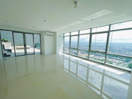 Rare 3BR with Own Plunge Pool in BGC