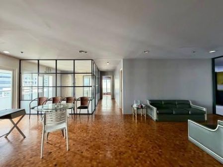 3 Bedroom Semi Furnished For Rent in The Crescent