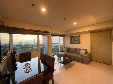 Fully Furnished 1 Bedroom Unit at Breeze Residences for Rent