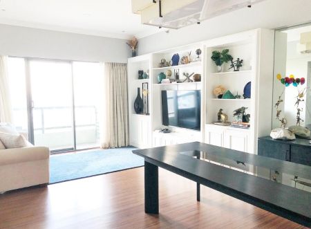 Nice and Fully Renovated 3BR Unit in Shang Salcedo Place Makati 