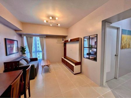 Fully Furnished 2 Bedroom in Avida Towers 34th Street Taguig