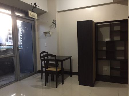 Semi Furnished Studio Condo at Manhattan Heights Araneta