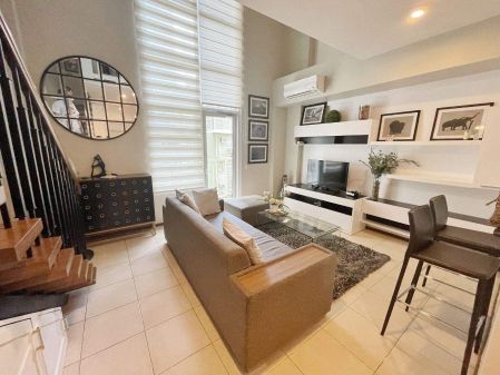 Spacious 1 Bedroom Loft for Rent in Two Serendra BGC Taguig