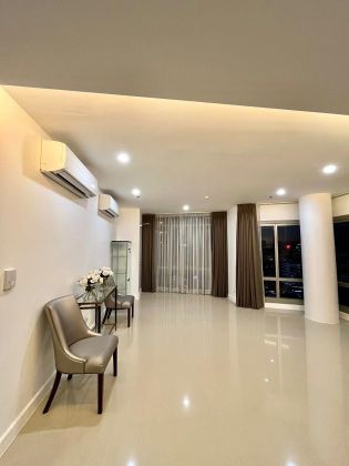 Fully Furnished 1 Bedroom for Rent in  East Gallery Place