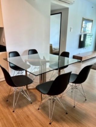 Fully Furnished 2 Bedroom at Meranti Two Serendra