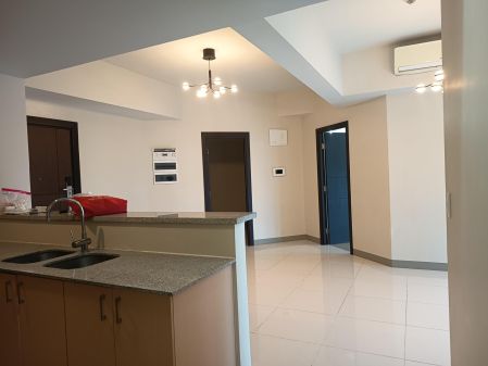 3 Bedroom for Rent in Uptown Parksuites BGC Taguig