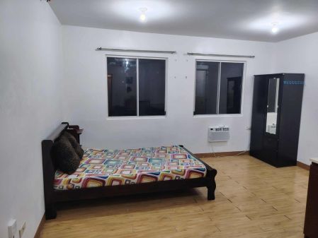 Studio Semi Furnished Condo Unit for Rent at Fountain Breeze