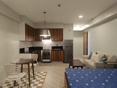 Studio Type Condo for Rent in Morgan Suites McKinley Hill Taguig