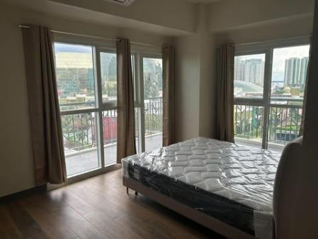 Fully Furnished 3 Bedroom Unit at Bayshore Residential Resort