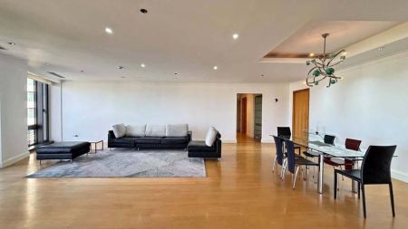 Fully Furnished 3 Bedroom Unit at Essensa East Forbes for Rent