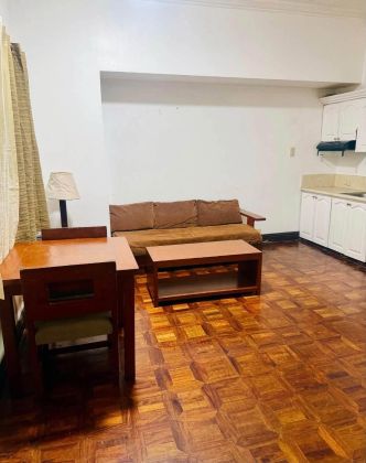 1BR Condo for Rent at BSA Suites across Greenbelt Makati Free Wif