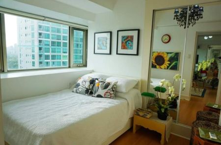 A1800 Cozy 1BR Forbeswood Parklane for Lease Taguig Golf View