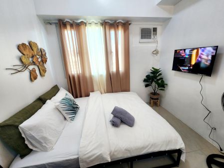 Fully Furnished Studio in Beacon Tower 2 Makati