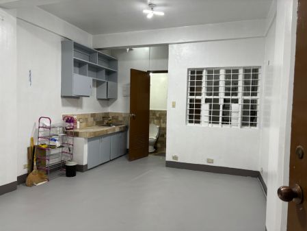 Studio Apartment for Rent in Manila Sta Cruz