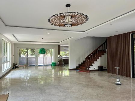 For Rent 5BR House in Ayala Alabang Village Muntinlupa