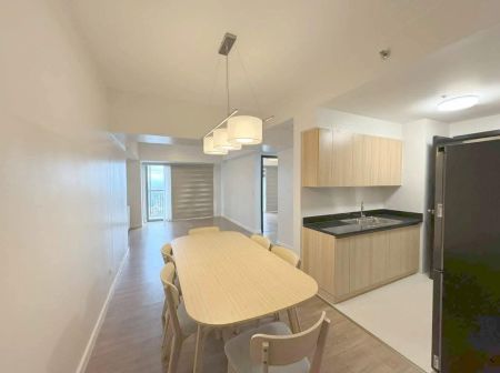 Semi Furnished 2BR Unit for Lease in Park Triangle Residences 